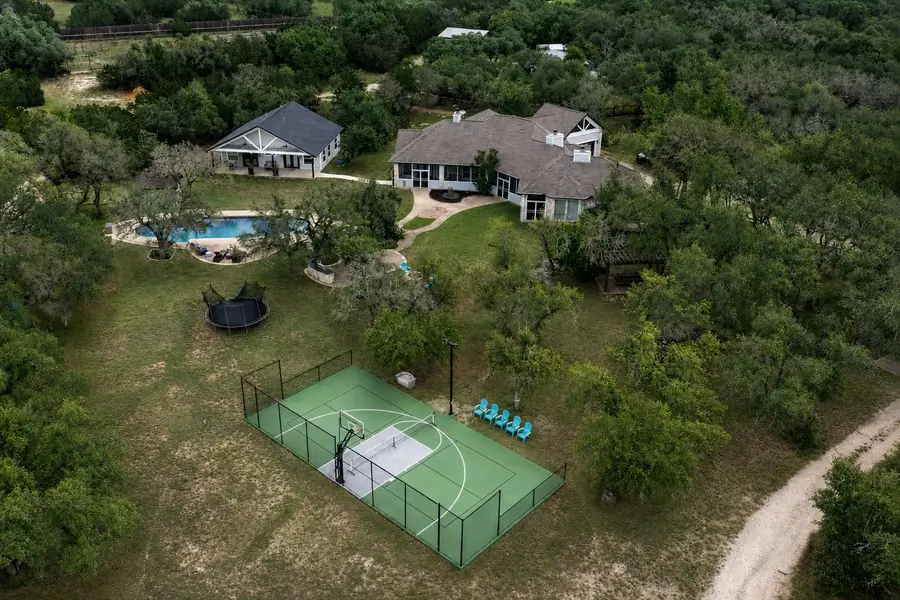 101 Sundance Trl, Dripping Springs, TX 78620 - #2