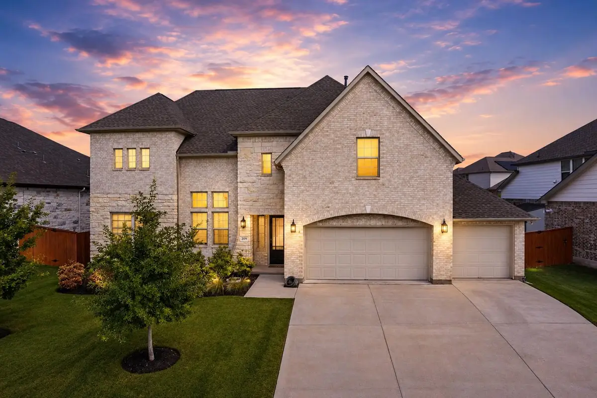 209 Rio Ranchero Rd, Georgetown, TX 78628 - #1