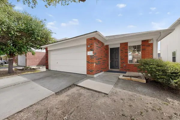 12725 Saint Mary Dr, Manor, TX 78653