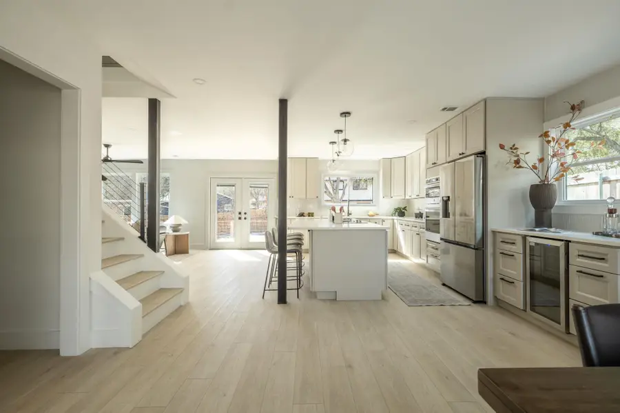 2201 Trede Dr, Austin, TX 78745 - Image #3