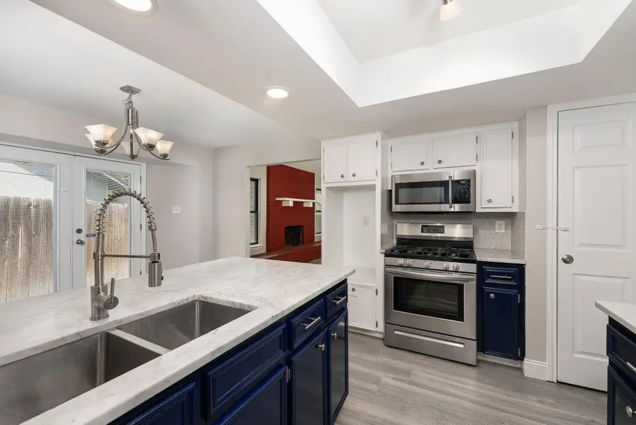 1201 Wayne Dr, Round Rock, TX 78664 - #3