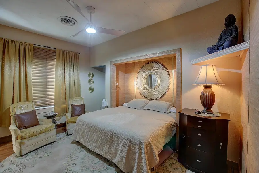 1903 S Austin Ave, Georgetown, TX 78626 - #3