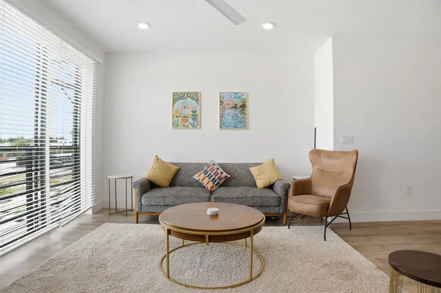 2709 5th St E #1306, Austin, TX 78702 - #3