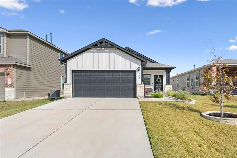 129 Bracken Fern Ln, Georgetown, TX 78626 - Image #3