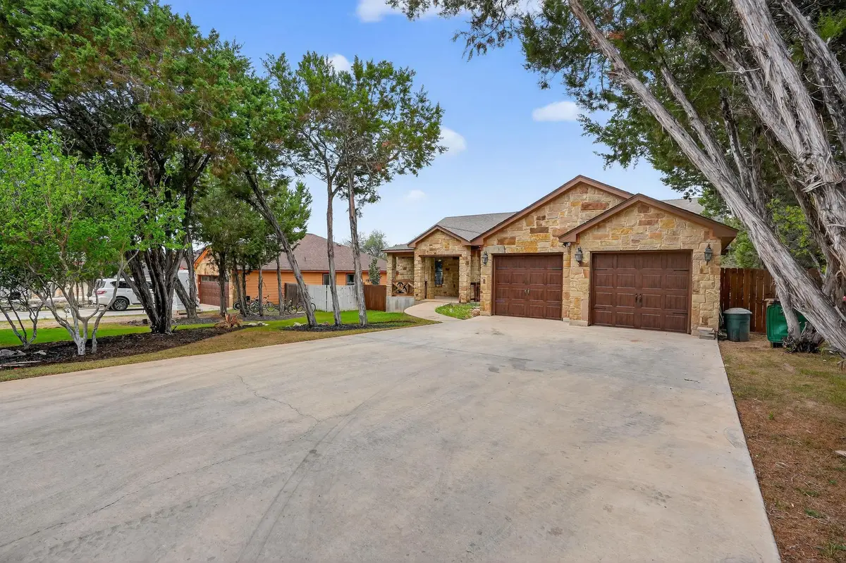 4 Redwood Cir, Wimberley, TX 78676 - #1