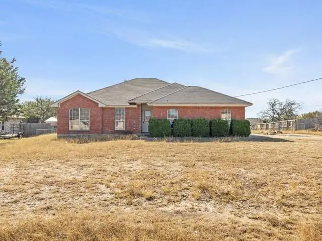 121 Meadow Lake Ln, Kempner, TX 76539 - Image #1
