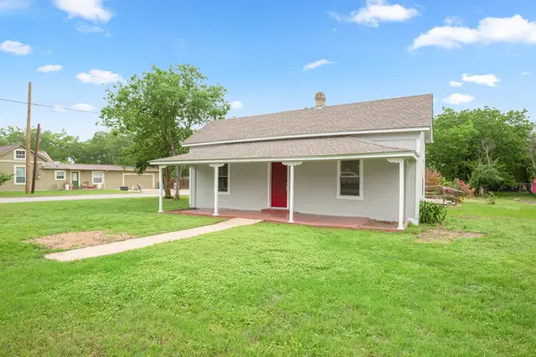 104 W Hall St, Pflugerville, TX 78660