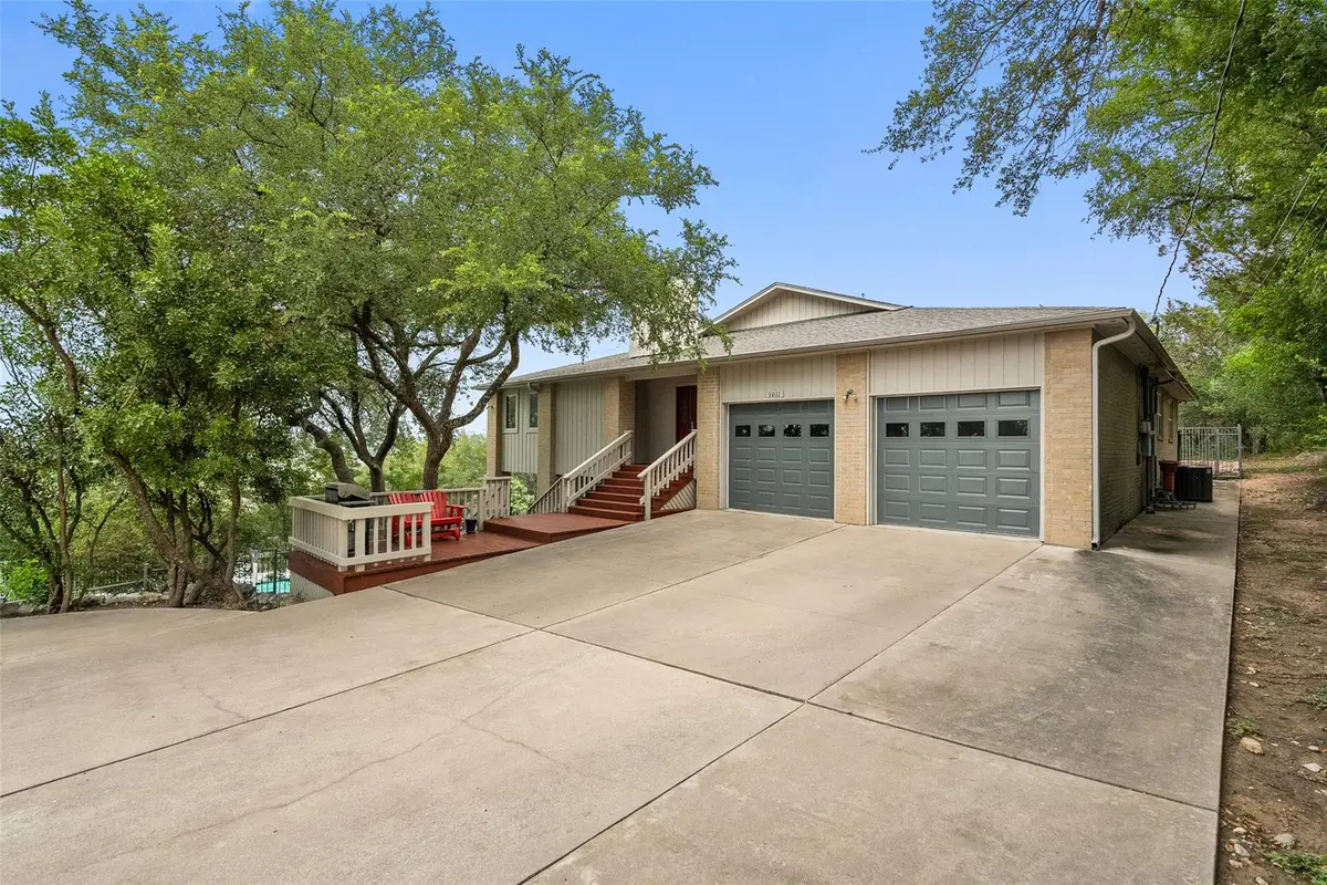 1011 Ridge Point Dr, Marble Falls, TX 78654 - #1