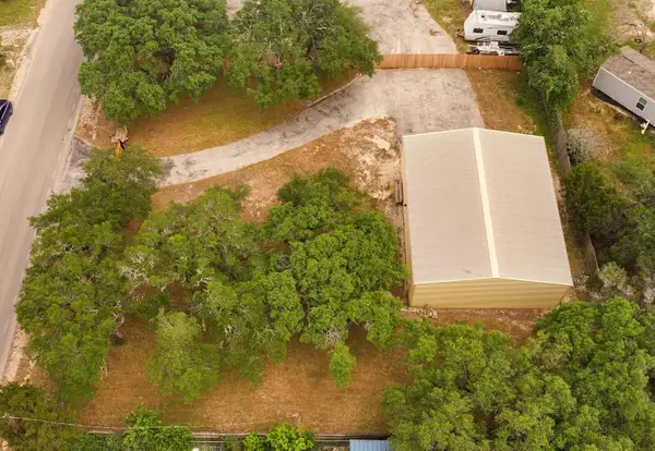 610 Tamarack Dr, Canyon Lake, TX 78133