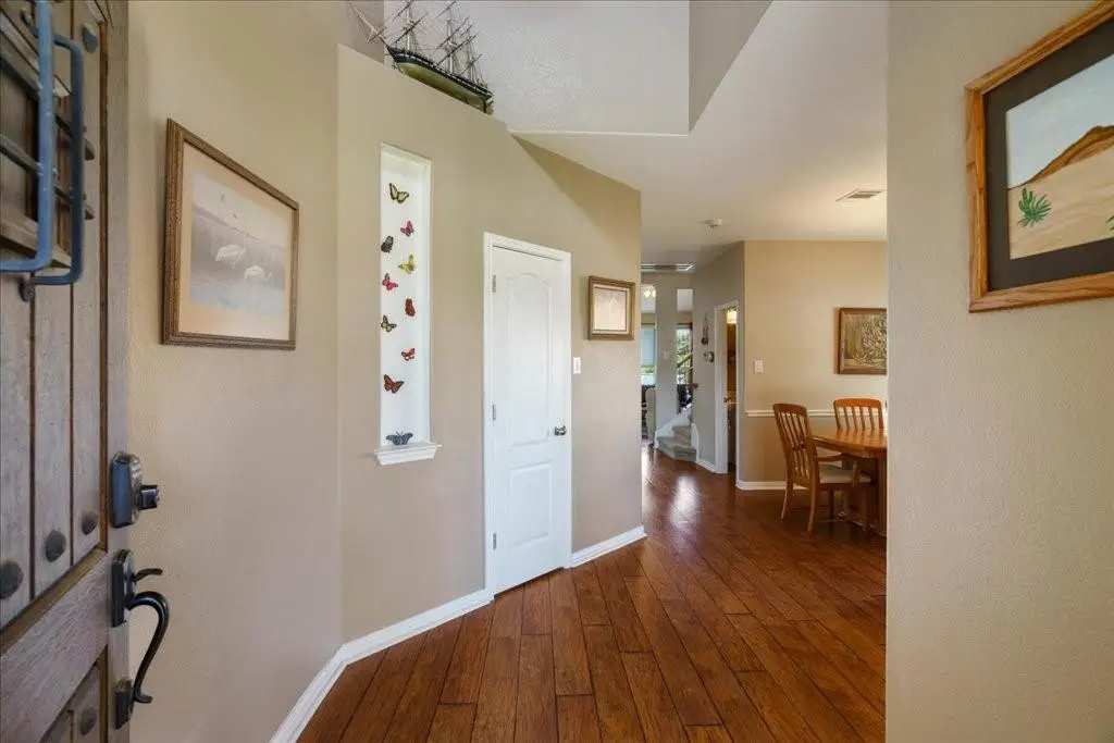 324 Bloomsbury Dr, Kyle, TX 78640 - #1