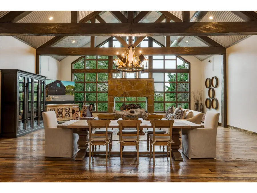 19604 Flying J Blvd, Spicewood, TX 78669 - #2