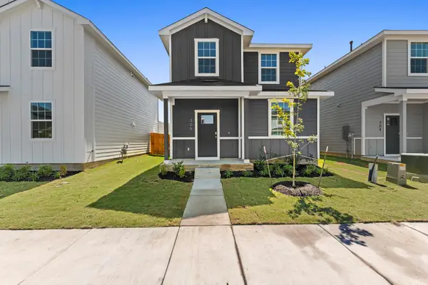 306 Santo Domingo Rd, Bastrop, TX 78602