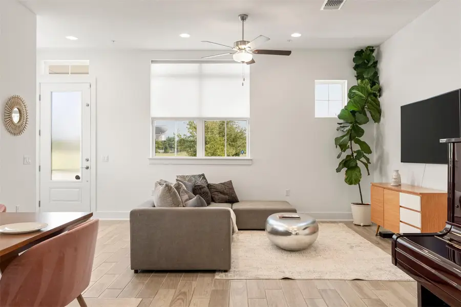 3401 Zach Scott St, Austin, TX 78723 - #2