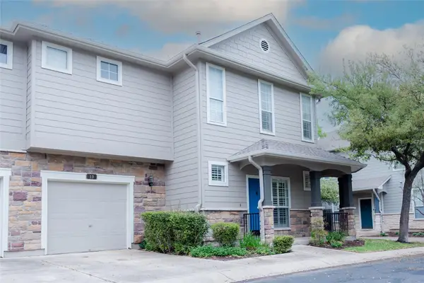 8518 Cahill Dr #19, Austin, TX 78729