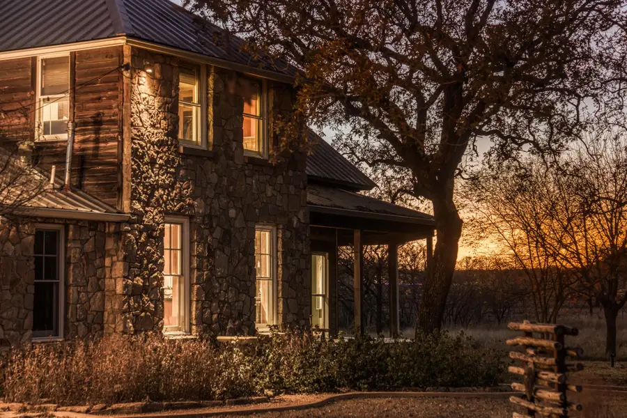 2969 County Road 422, Talpa, TX 76882 - Image #3