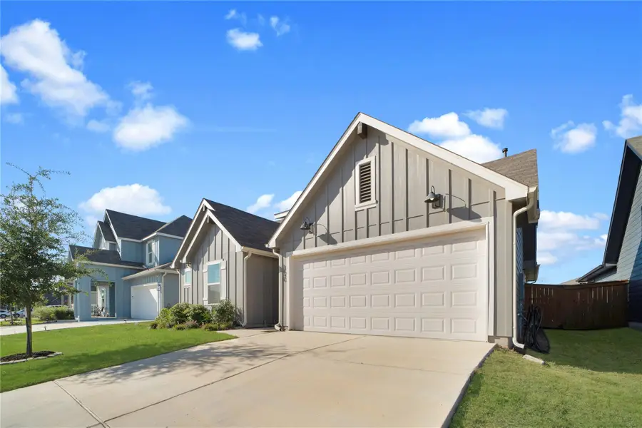 120 Rosa Rd, San Marcos, TX 78666 - Image #2