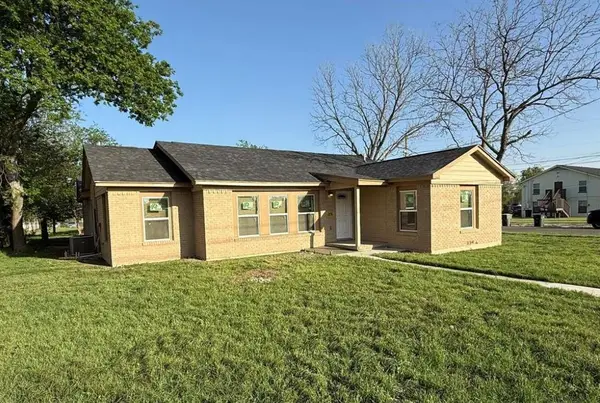 1300 N 2nd St, Killeen, TX 76541