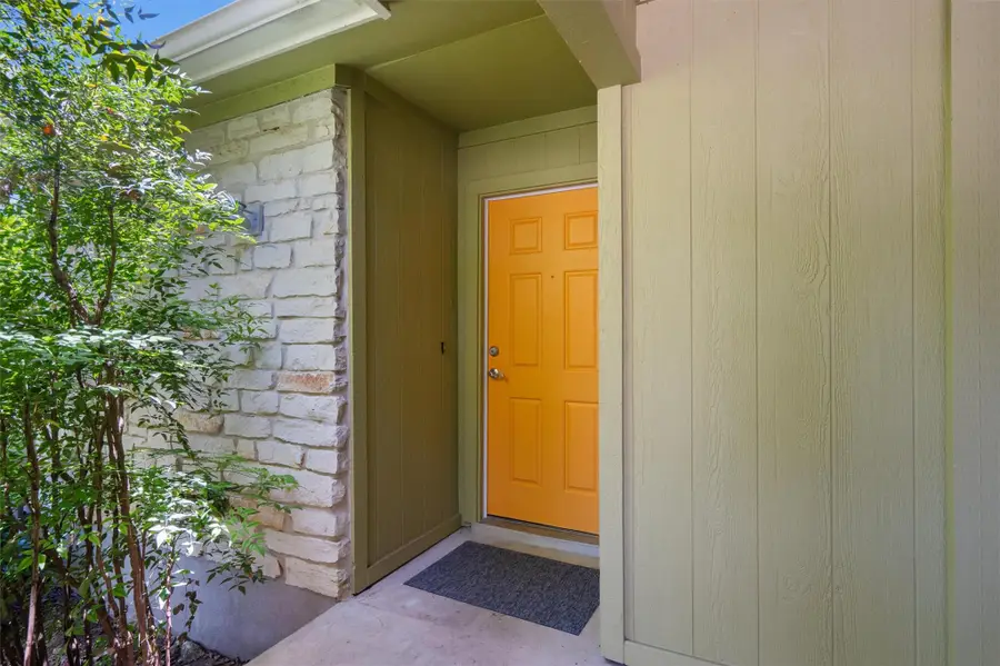 8105 S 1st St, Austin, TX 78748 - #2