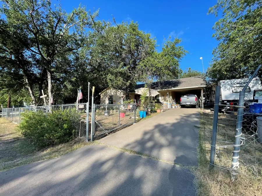 652 Pecan Ln, Cottonwood Shores, TX 78657 - #3