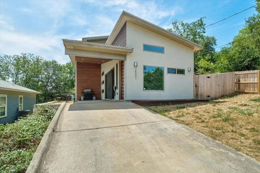 2501 E 9th St, Austin, TX 78702 - #2