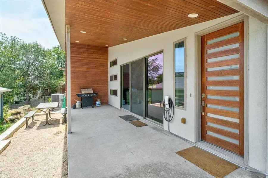 2501 E 9th St, Austin, TX 78702 - #3