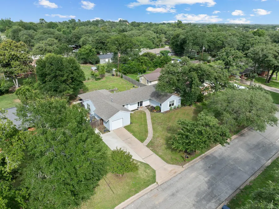 508 San Jacinto Dr, Rockdale, TX 76567 - #3
