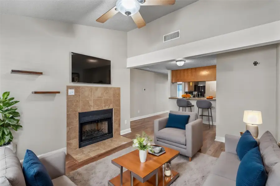 806 W 24th St #326, Austin, TX 78705 - Image #3