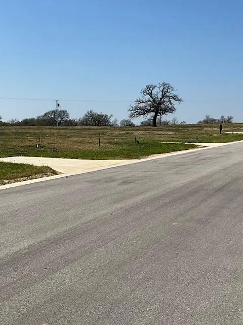 109 Sonoma Dr, Elgin, TX 78621