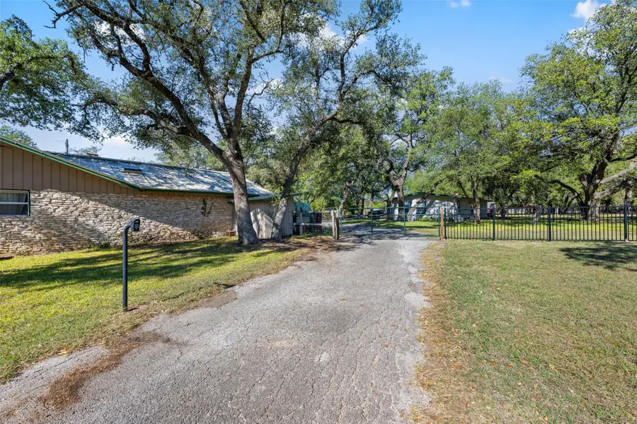 1109 Cedar Park Dr, Cedar Park, TX 78613 - Image #3