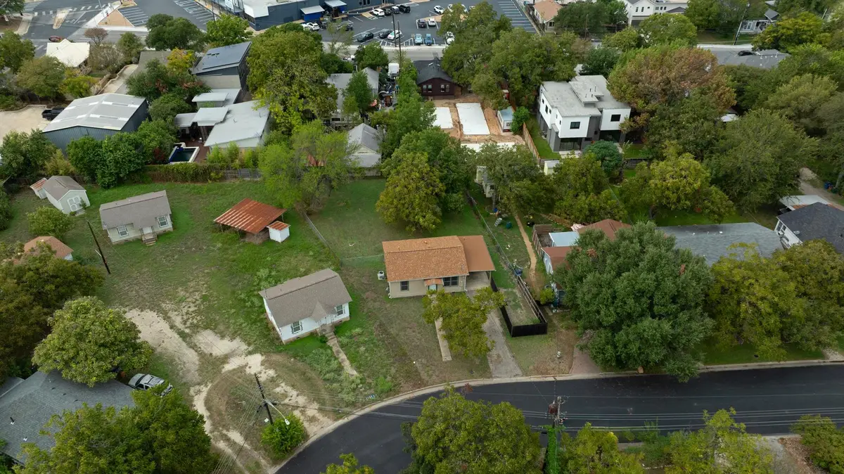 4906 Lynndale Dr, Austin, TX 78756 - #1