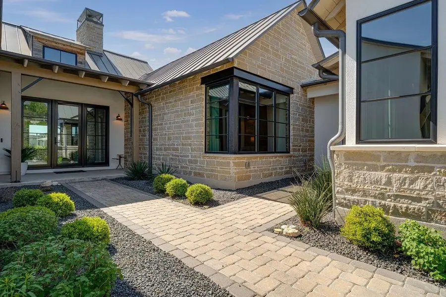 316 Hidden Beacon Bnd, Lakeway, TX 78738 - #2