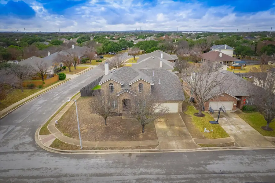 1819 Rutherford Dr, Leander, TX 78641 - Image #2