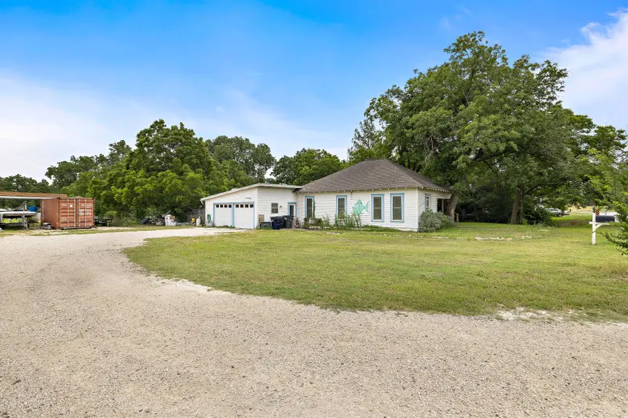 103 E Willis St, Leander, TX 78641 - #2