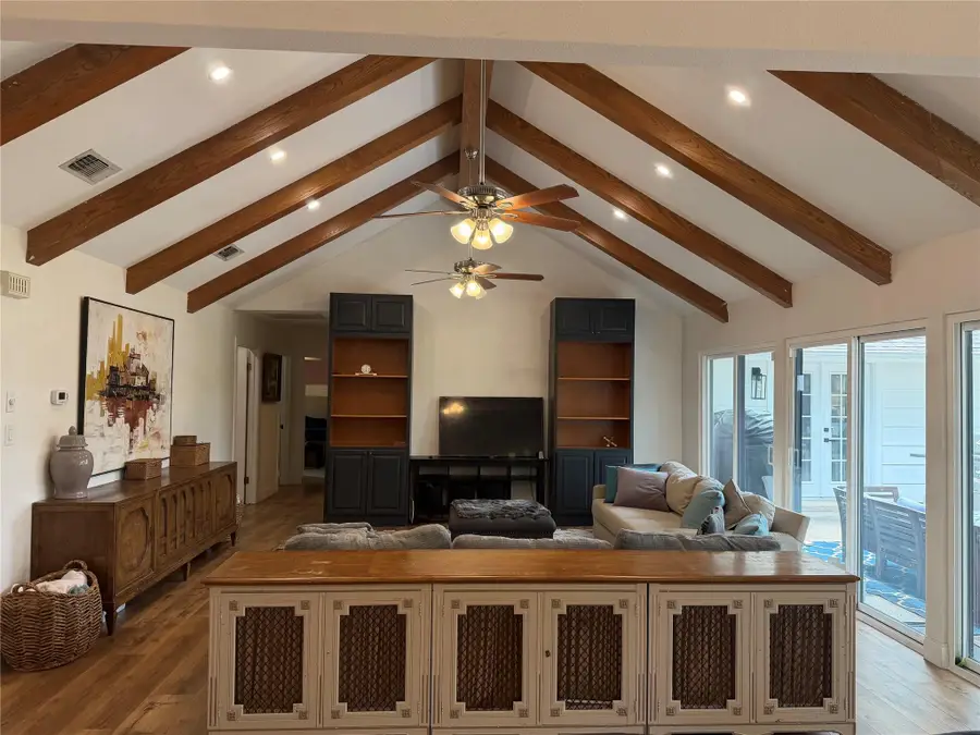 2804 Live Oak St, Round Rock, TX 78681 - #2