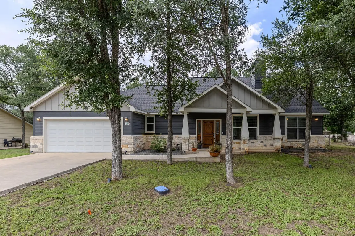 346 Lamaloa Ln, Bastrop, TX 78602 - #1