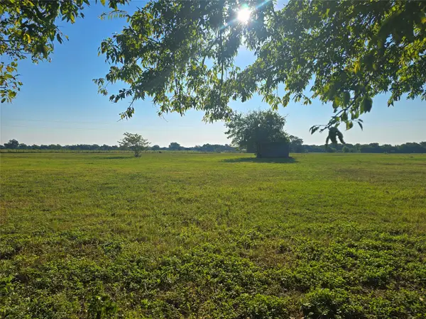 11105 Harmon School Rd, Burton, TX 77835