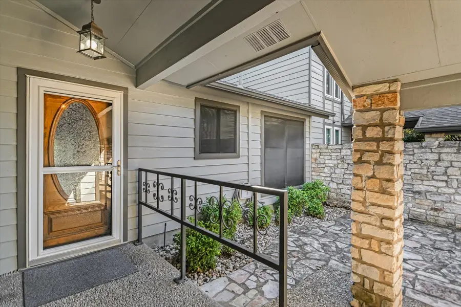 8923 Mount Bartlett Dr, Austin, TX 78759 - Image #3