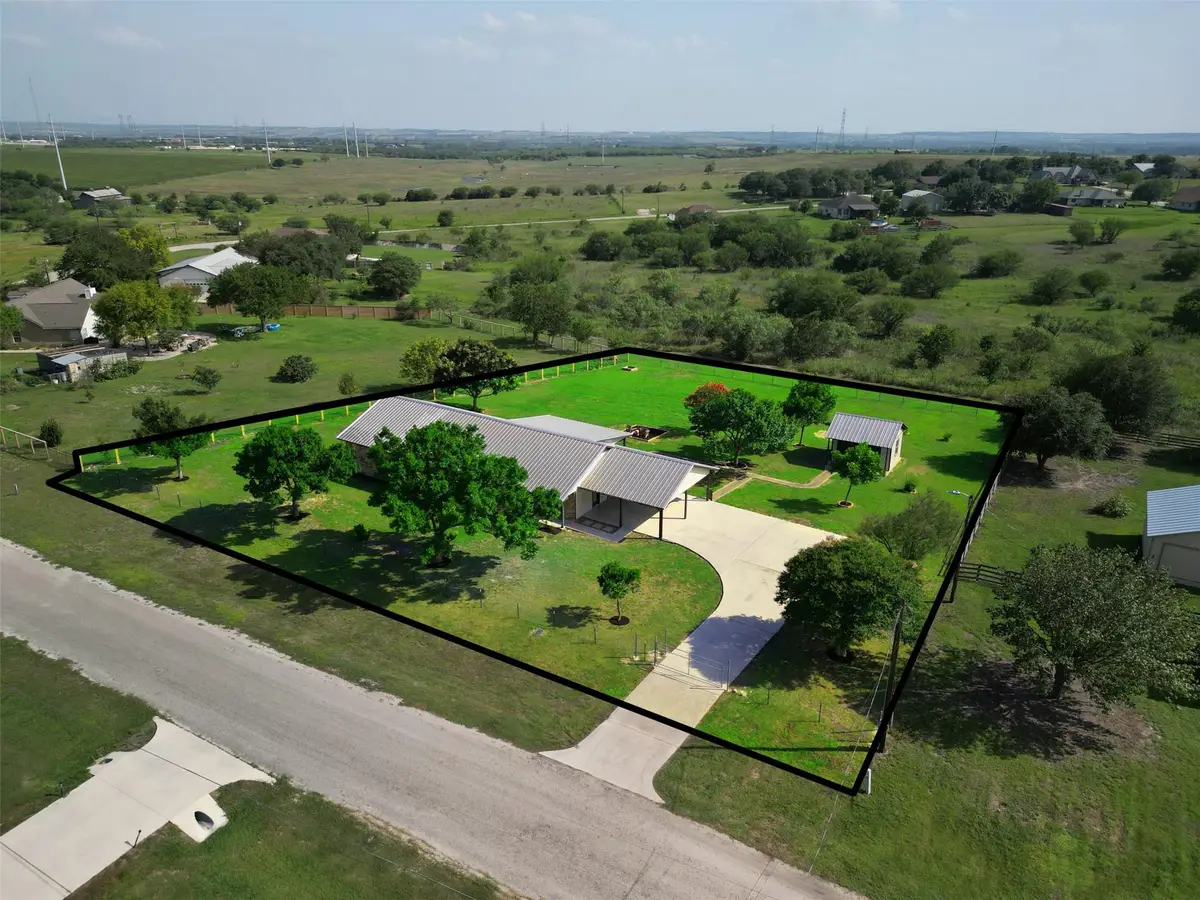 913 Ridge Dr, San Marcos, TX 78666 - #1