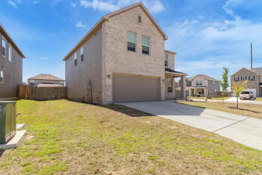 401 Briarfield Dr, Seguin, TX 78155 - #3