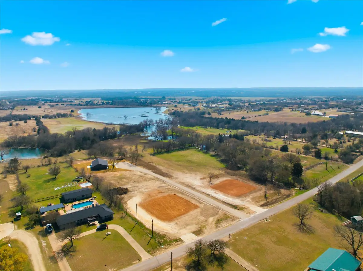 2303 Pilgrim Ln, Lorena, TX 76655 - #1