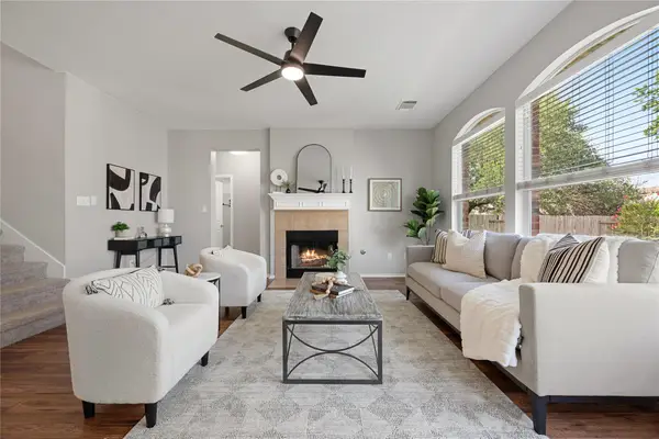 310 S Lynnwood Trl, Cedar Park, TX 78613
