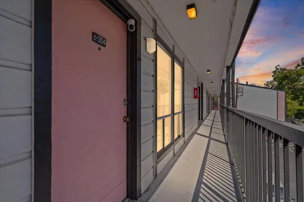 2808 Whitis Ave #C304, Austin, TX 78705