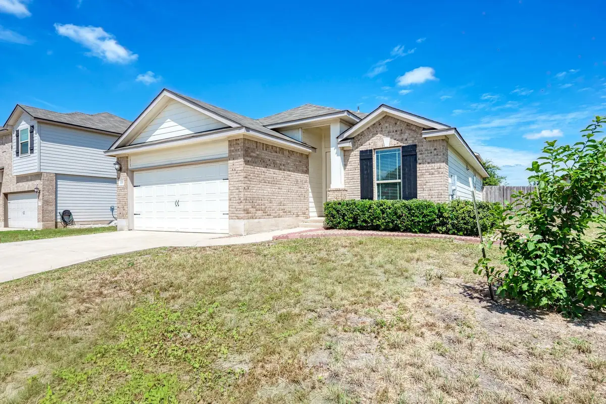 209 Forest Moon Ln, Kyle, TX 78640 - #1