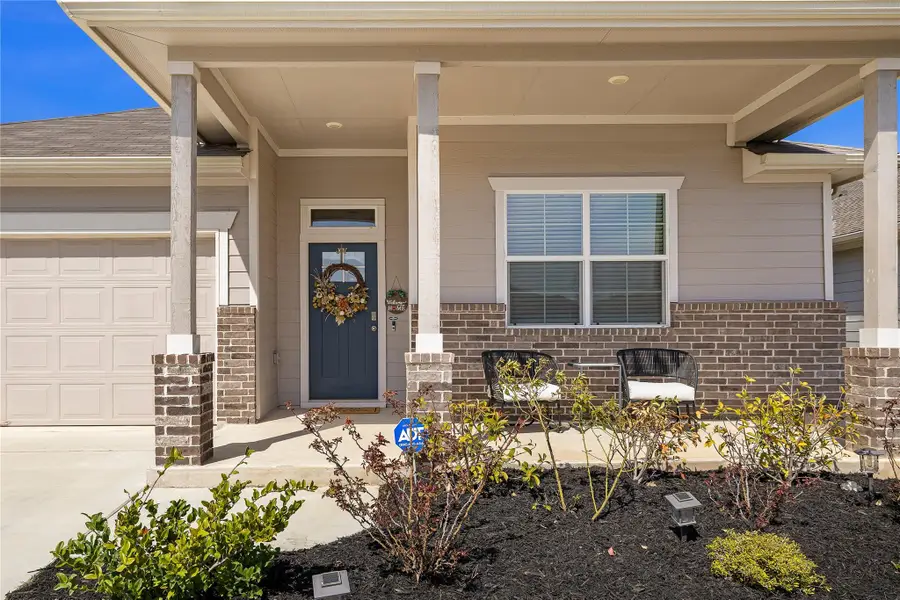 219 Greens Bayou Trl, Hutto, TX 78634 - #2