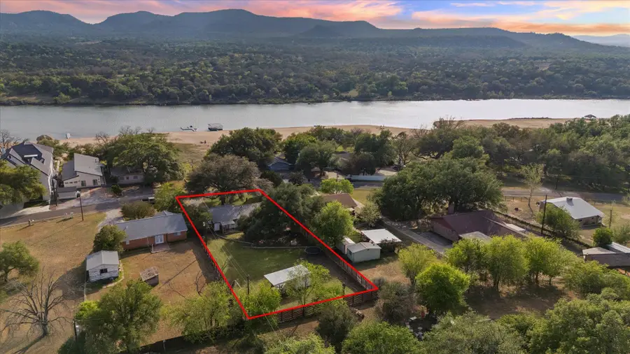 4247 River Oaks Dr, Kingsland, TX 78639 - #2