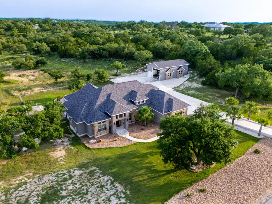 346 Blackbird Dr, Spring Branch, TX 78070 - #2