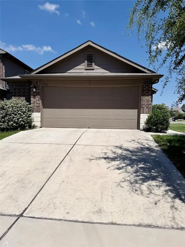 13940 Heywood Dr, Pflugerville, TX 78660
