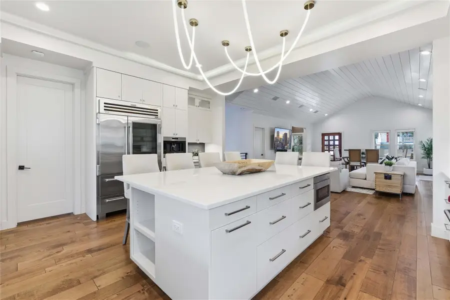 901 Theresa Ave, Austin, TX 78703 - Image #2