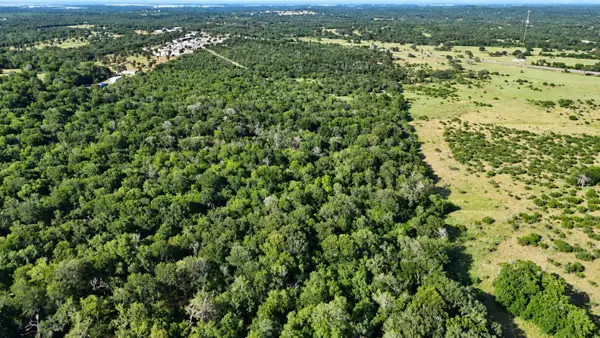 10885 S Us Highway 183, Lockhart, TX 78644