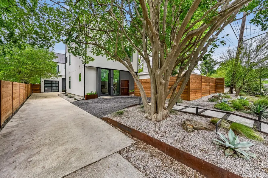 1903 Frazier Ave #A, Austin, TX 78704 - #2